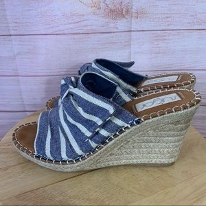 Sugar Striped‎ Denim Canvas Wedges Size 9M